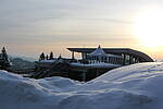 Starthaus im Schnee