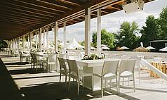 Flörsheim am Main bei Frankfurt: Chamäleon Beach Resort - ChamäleonBeach Terrasse