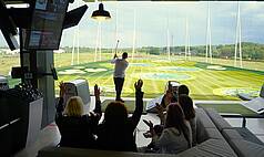 TOPGOLF Oberhausen - Abschlag